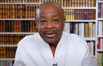 ALAIN FOKA, le journaliste camerounais au cœur d’accusations controversées au Togo