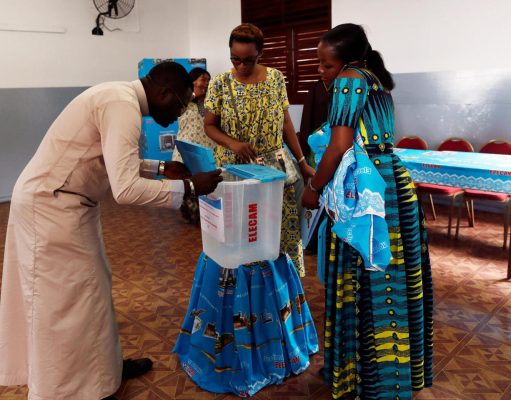 FRAUDE PENDANT LES OPÉRATIONS ÉLECTORALES AU CAMEROUN : le déficit ou le manque de matériel électoral est un terreau sur lequel prospère la fraude (Acte 2).