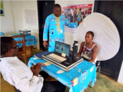 FRAUDES POST-ÉLECTORALES : Lors du dépouillement des bulletins de vote, des représentants de certains partis politiques et/ou candidats sont souvent expulsés des bureaux de vote, par le président ou un membre de la commission locale de vote.