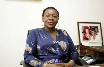 VICTIME COLLATÉRALE DE LA CRISE MINSEP/FECAFOOT : Marie Claire Nnana appelle Paul Biya au secours. Un conseil d’administration extraordinaire convoqué pour cuire ses carottes.